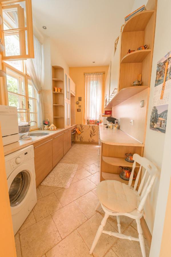 Tomovi Home - Three Bedrooms City Center พลอฟดิฟ ภายนอก รูปภาพ