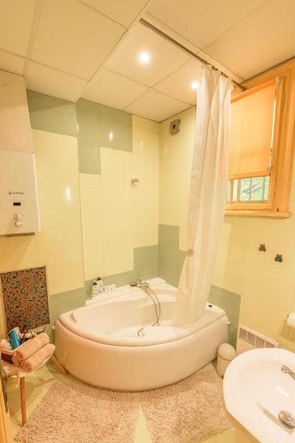 Tomovi Home - Three Bedrooms City Center พลอฟดิฟ ภายนอก รูปภาพ