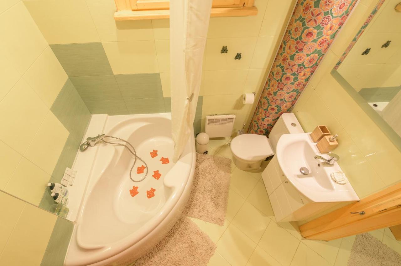 Tomovi Home - Three Bedrooms City Center พลอฟดิฟ ภายนอก รูปภาพ