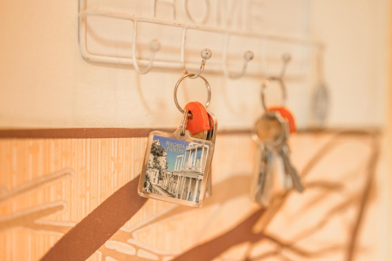 Tomovi Home - Three Bedrooms City Center พลอฟดิฟ ภายนอก รูปภาพ